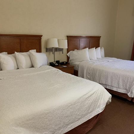 Hampton Inn Belle Vernon Eksteriør bilde