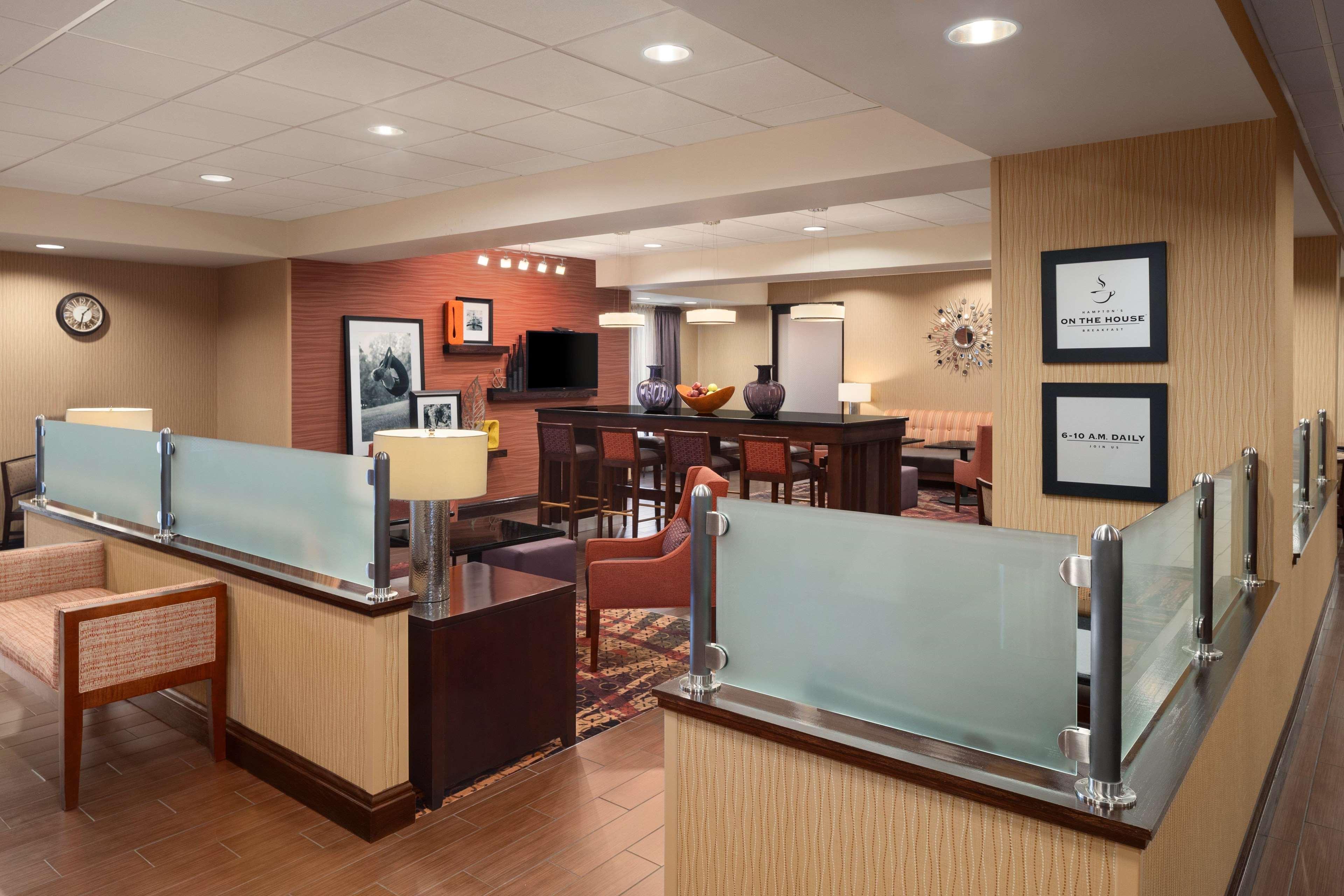 Hampton Inn Belle Vernon Eksteriør bilde