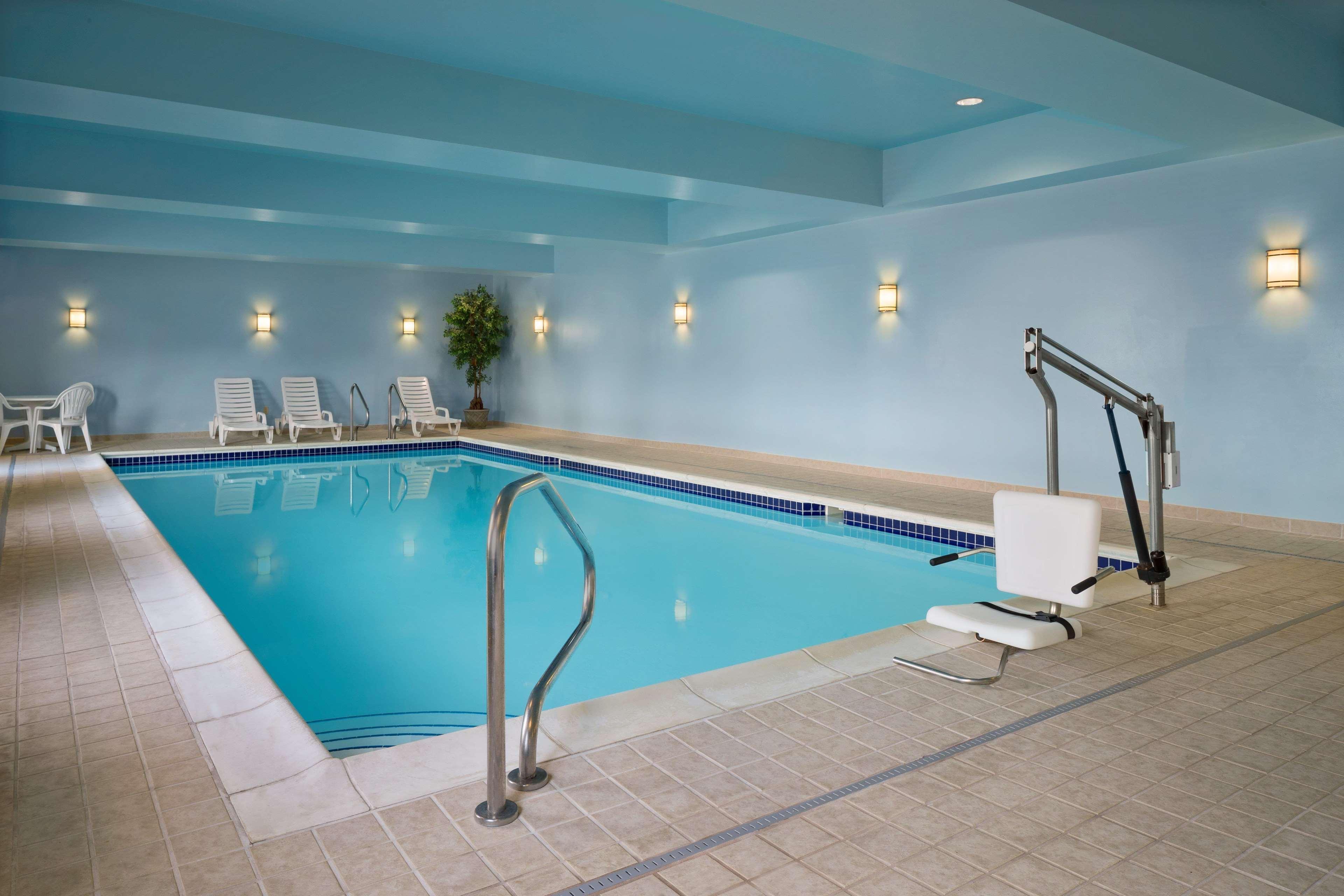 Hampton Inn Belle Vernon Eksteriør bilde