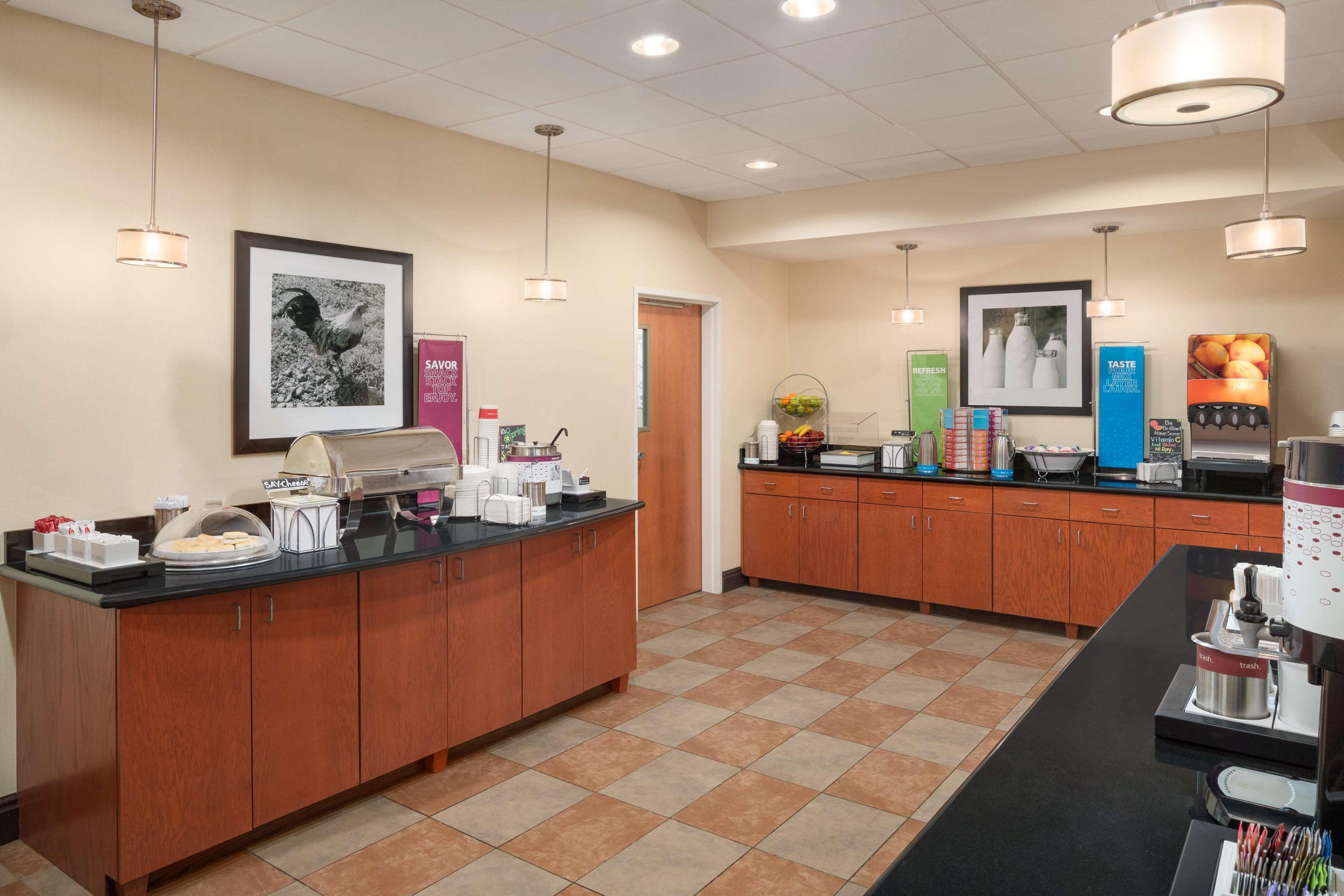 Hampton Inn Belle Vernon Eksteriør bilde