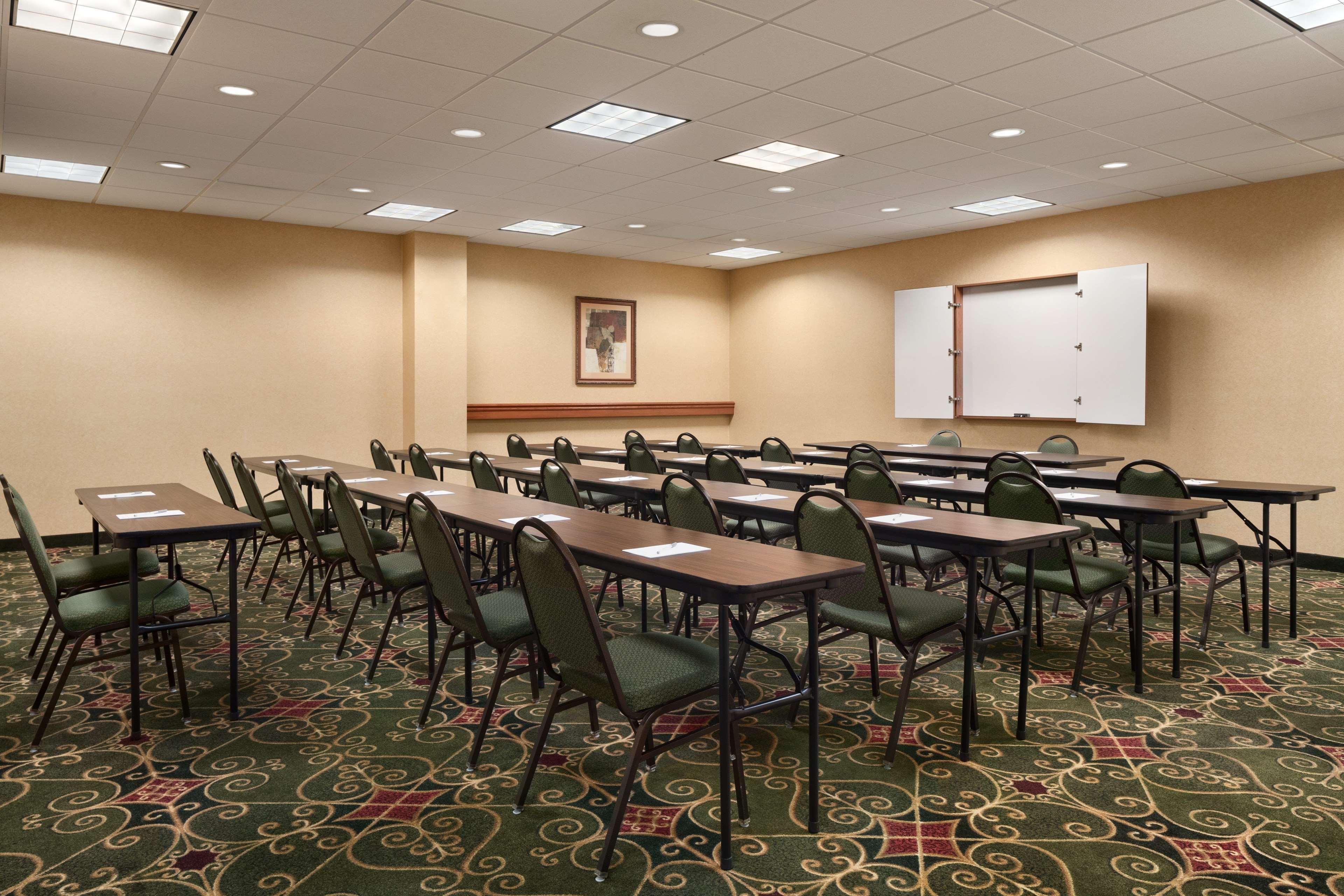 Hampton Inn Belle Vernon Eksteriør bilde