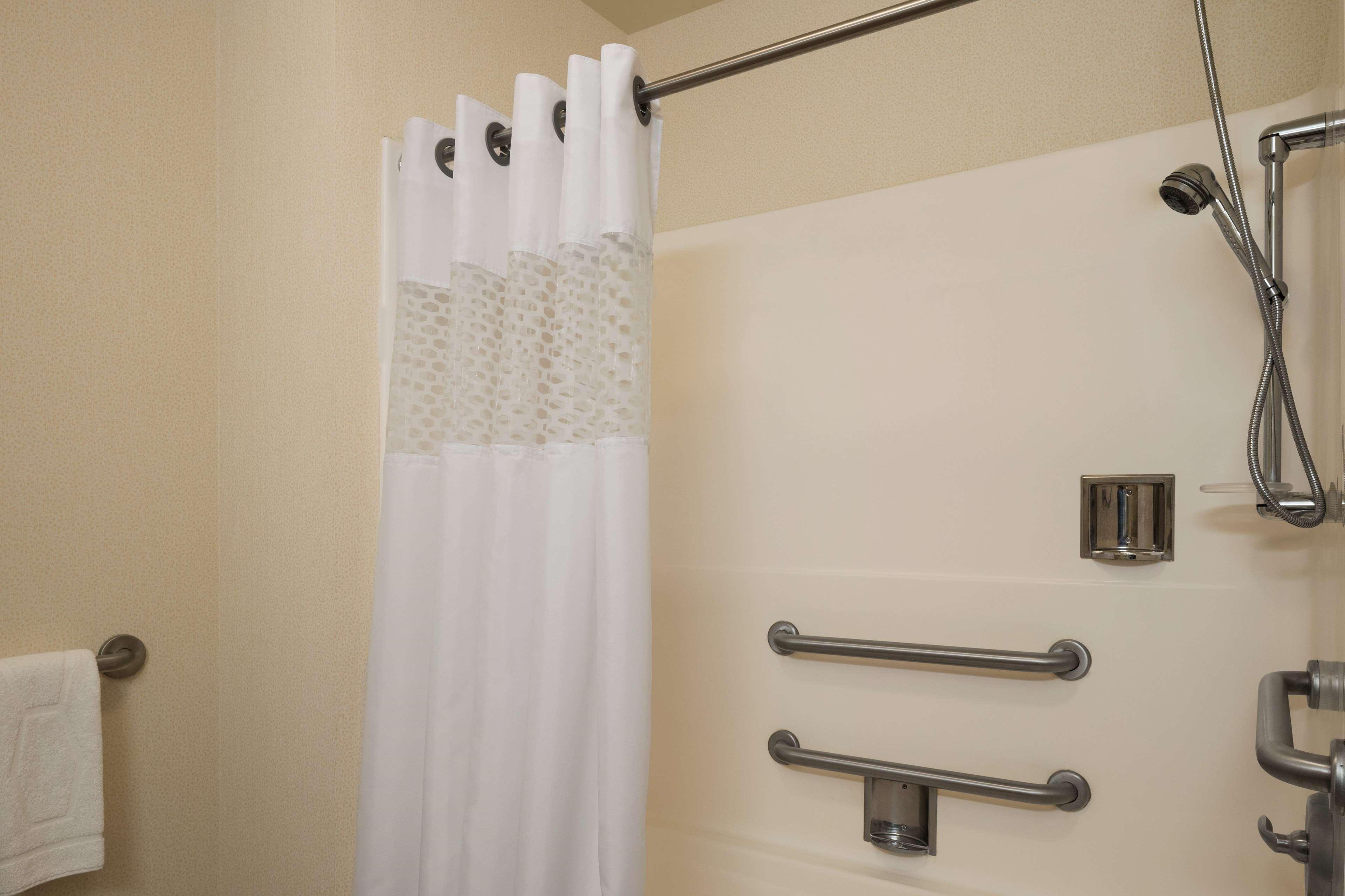 Hampton Inn Belle Vernon Eksteriør bilde