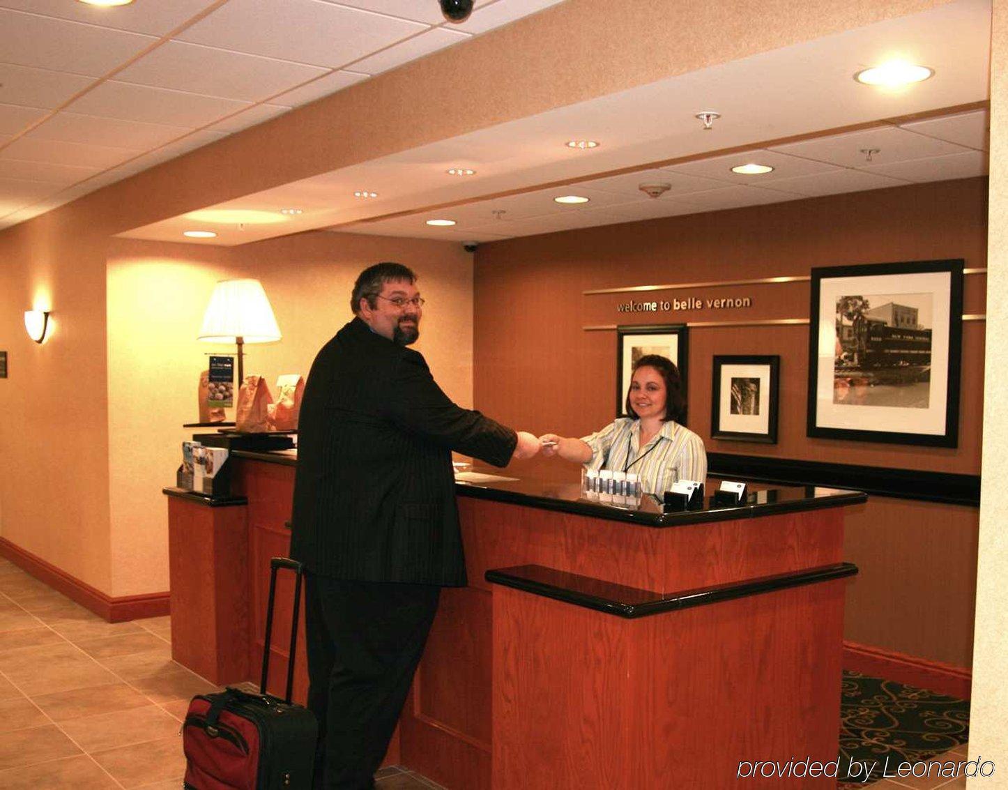 Hampton Inn Belle Vernon Interiør bilde