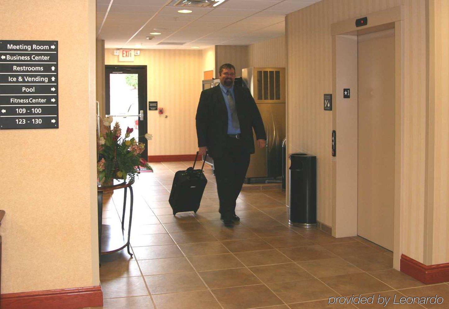 Hampton Inn Belle Vernon Interiør bilde