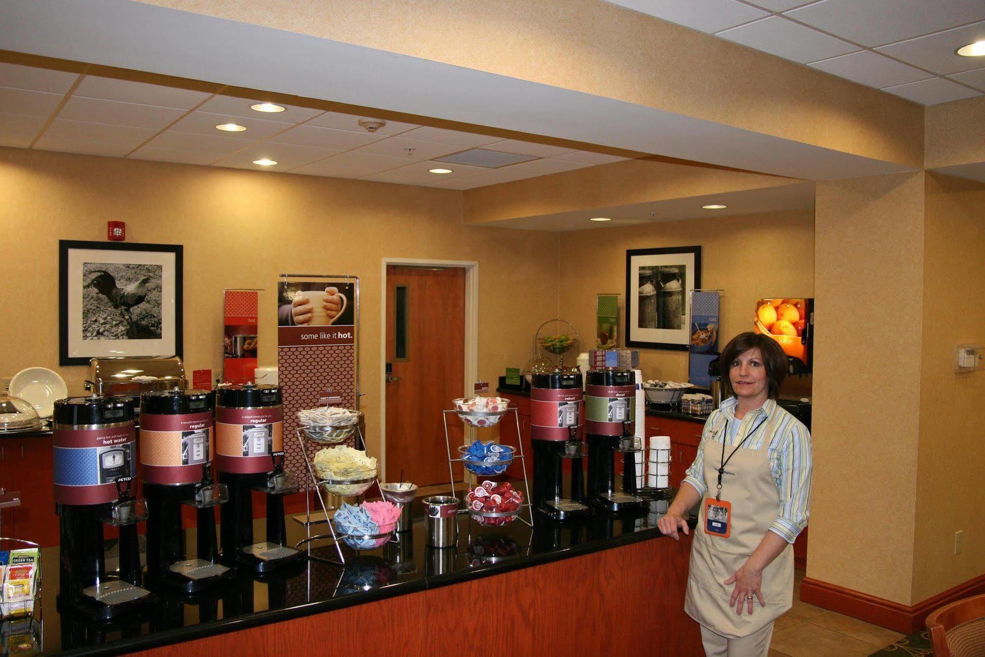 Hampton Inn Belle Vernon Restaurant bilde