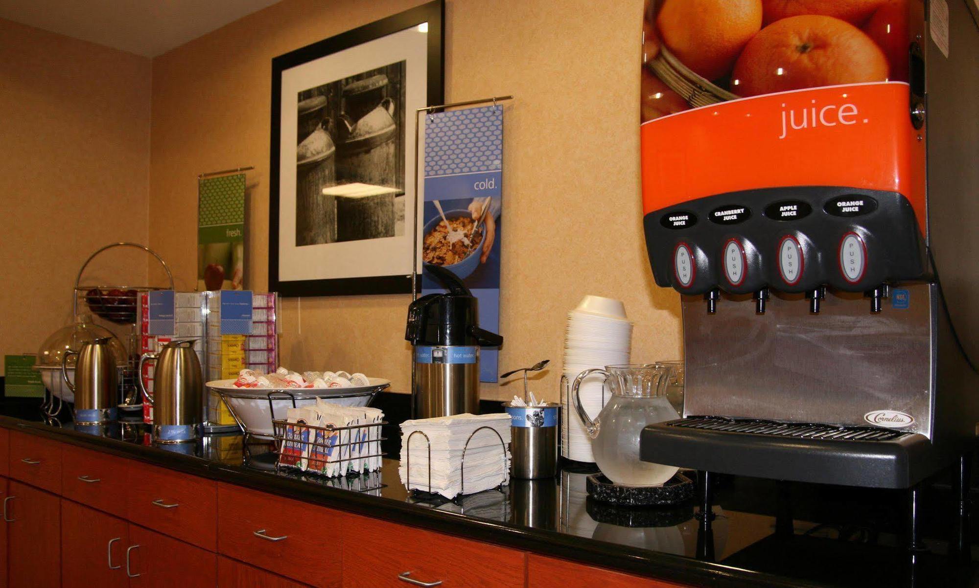 Hampton Inn Belle Vernon Eksteriør bilde